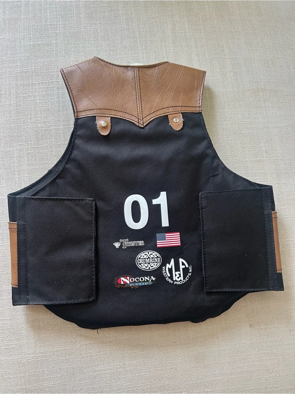 Bull rider vest EUC